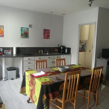 Logis Des Chouans Apartment Les Landes-Genusson Bagian luar foto