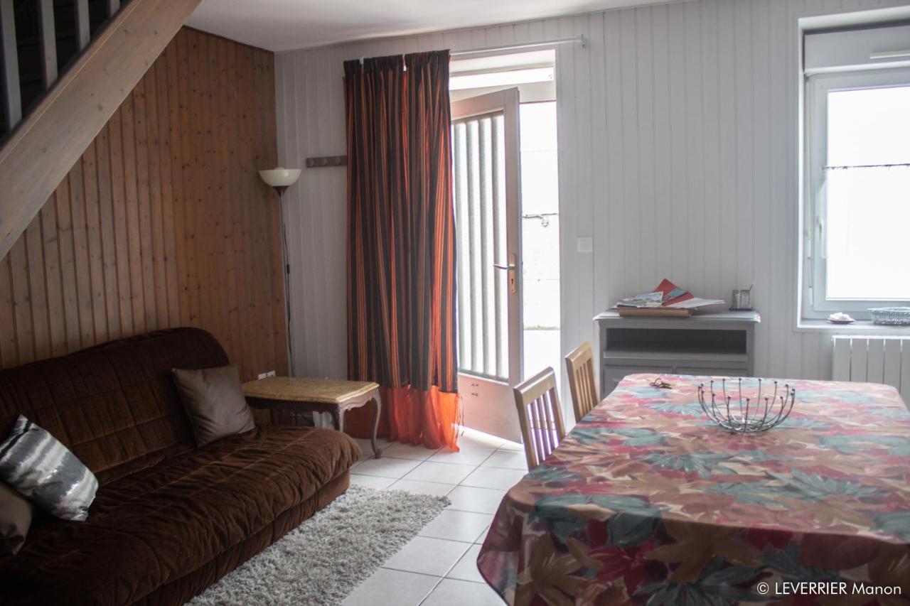Logis Des Chouans Apartment Les Landes-Genusson Bagian luar foto