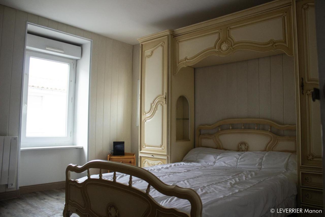 Logis Des Chouans Apartment Les Landes-Genusson Bagian luar foto